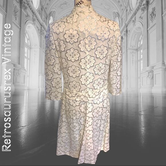 Vintage Lace dress - Picture 6 of 8